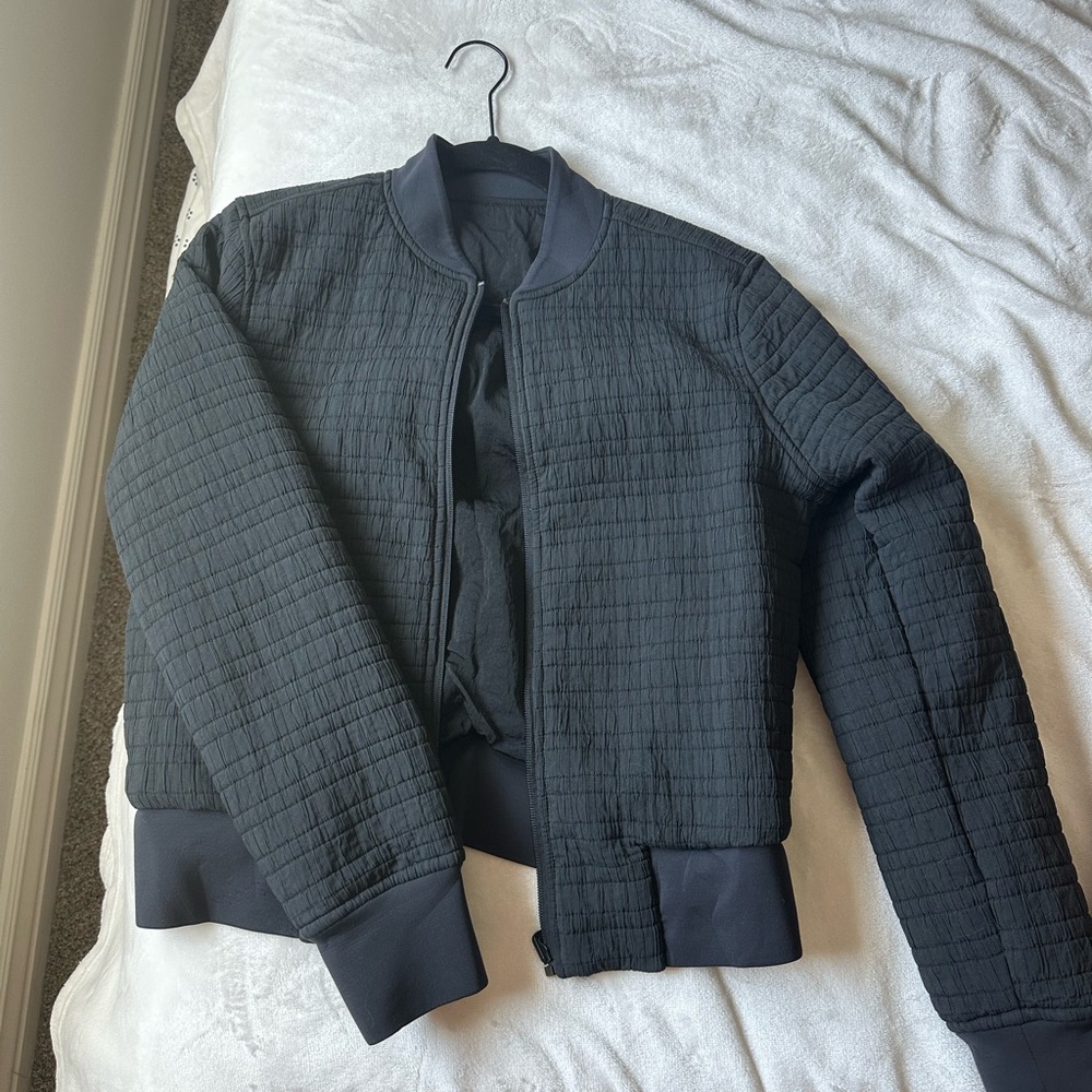 Lululemon Black Quilted Bomber Jacket reversible!